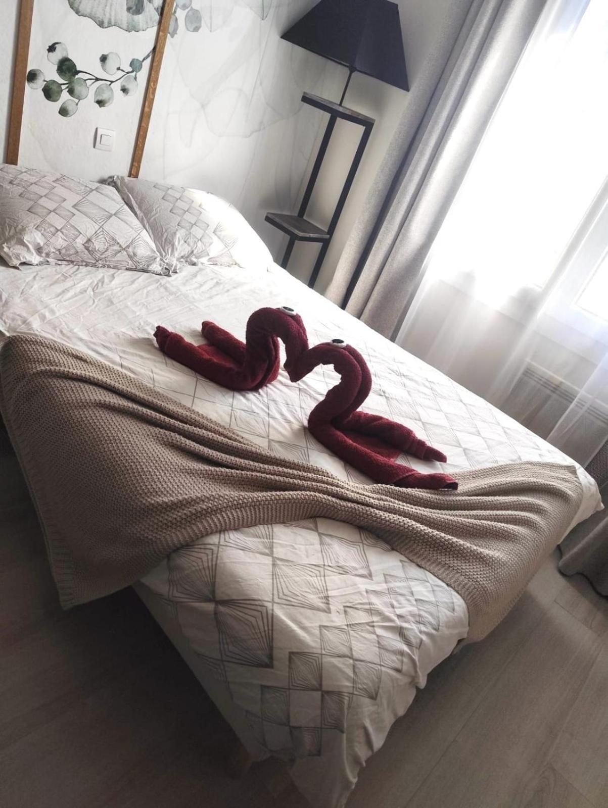Hsh France Location Disney Land Paris - Suite Nicolas - Appartement De Charme Bussy-Saint-Georges Eksteriør bilde